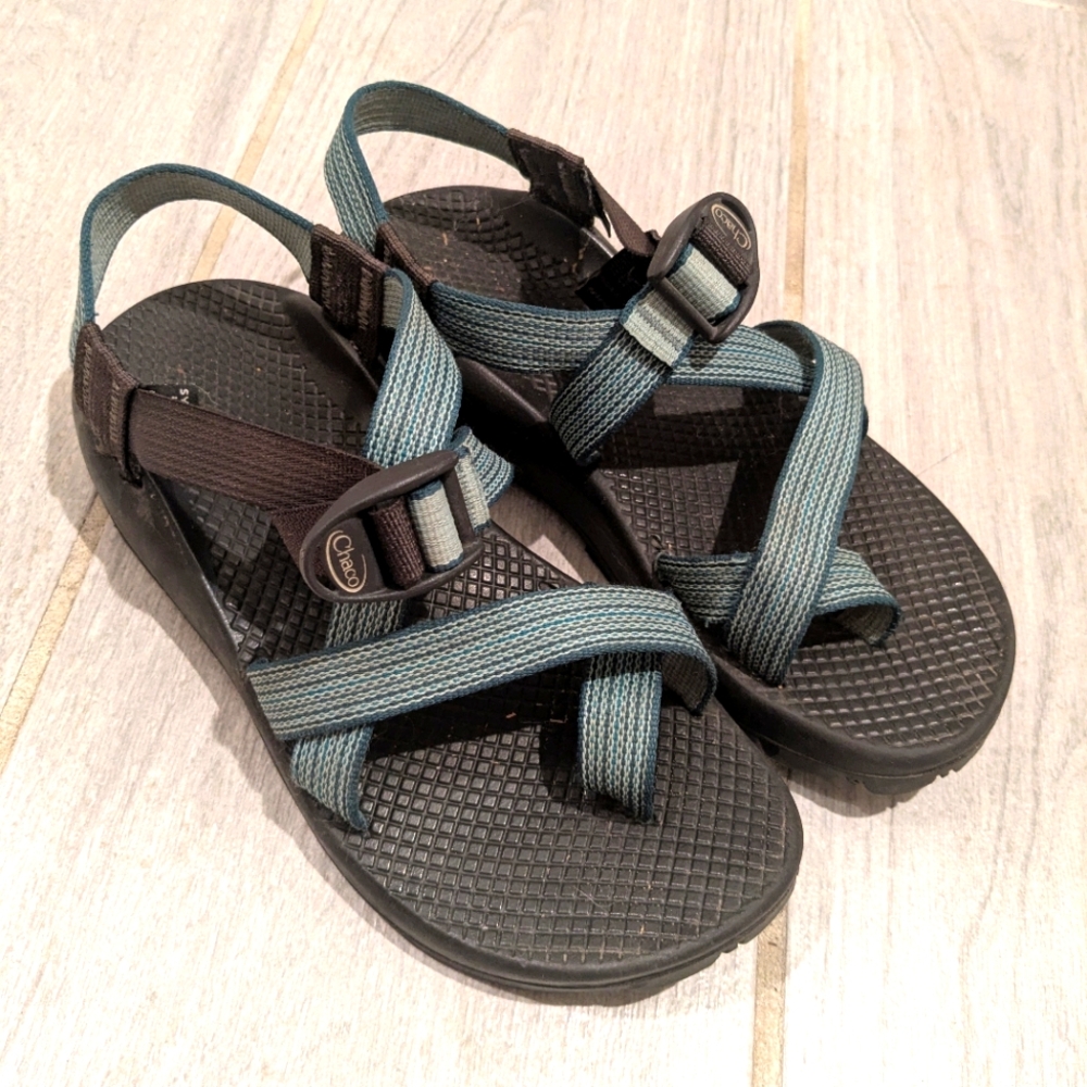 Women's Teal Chacos Size 7 - Very Good Used Condition, Made In USA